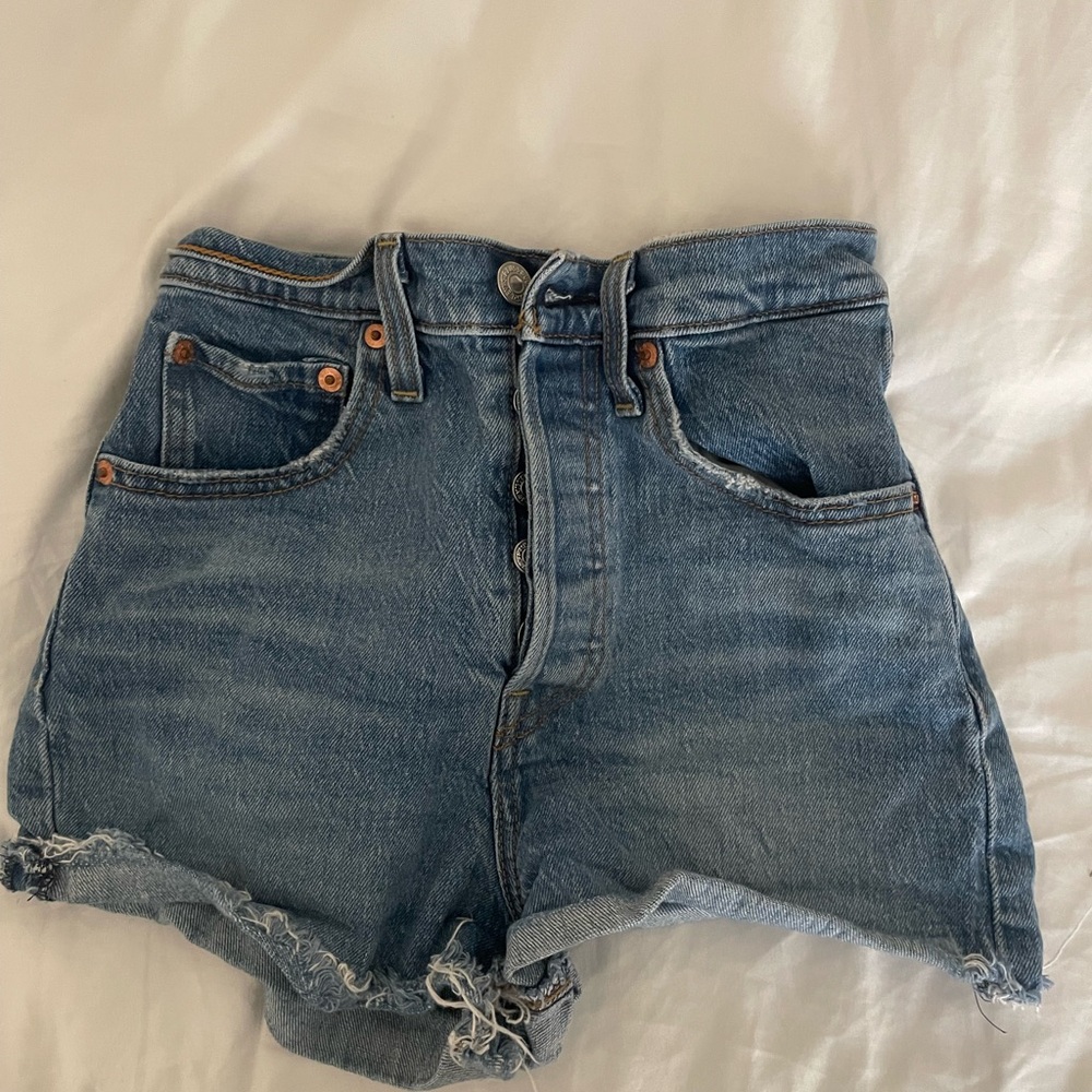 Levi's Ribcage Shorts - 24
